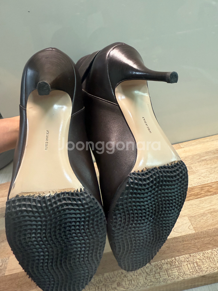 페라가모 간치니 부츠 9사이즈 정품(260)--6