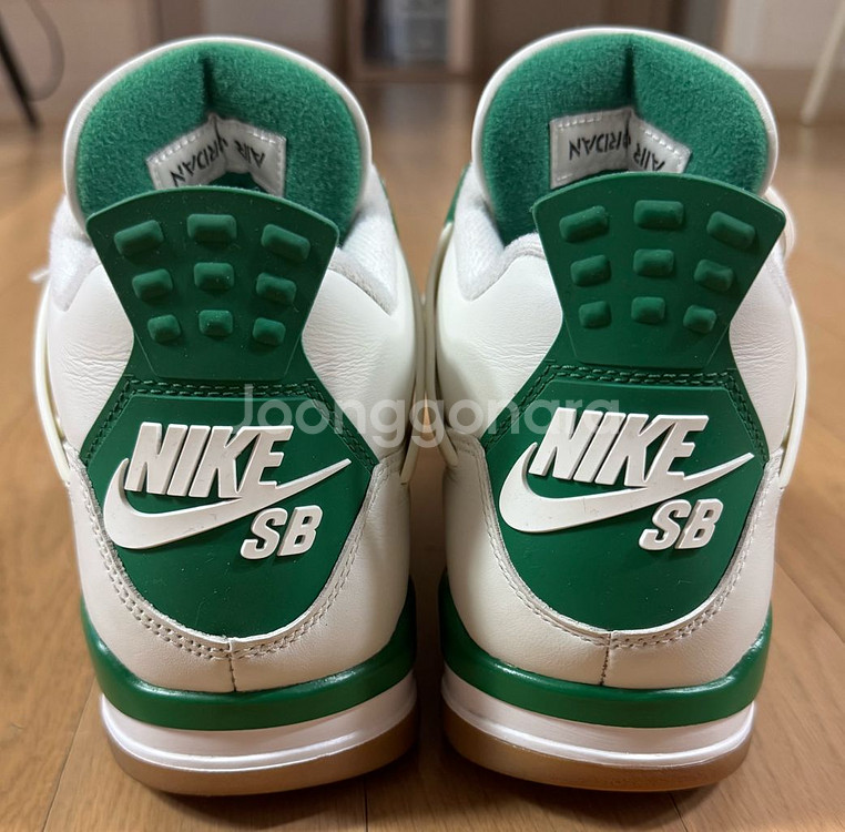 조던4 나이키 SB 파인그린 260사이즈 18만--2