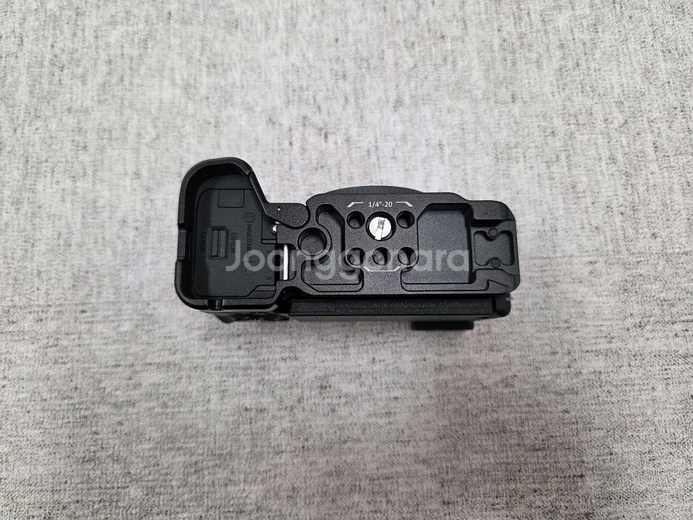 소니 A7C II 미러리스 카메라--4