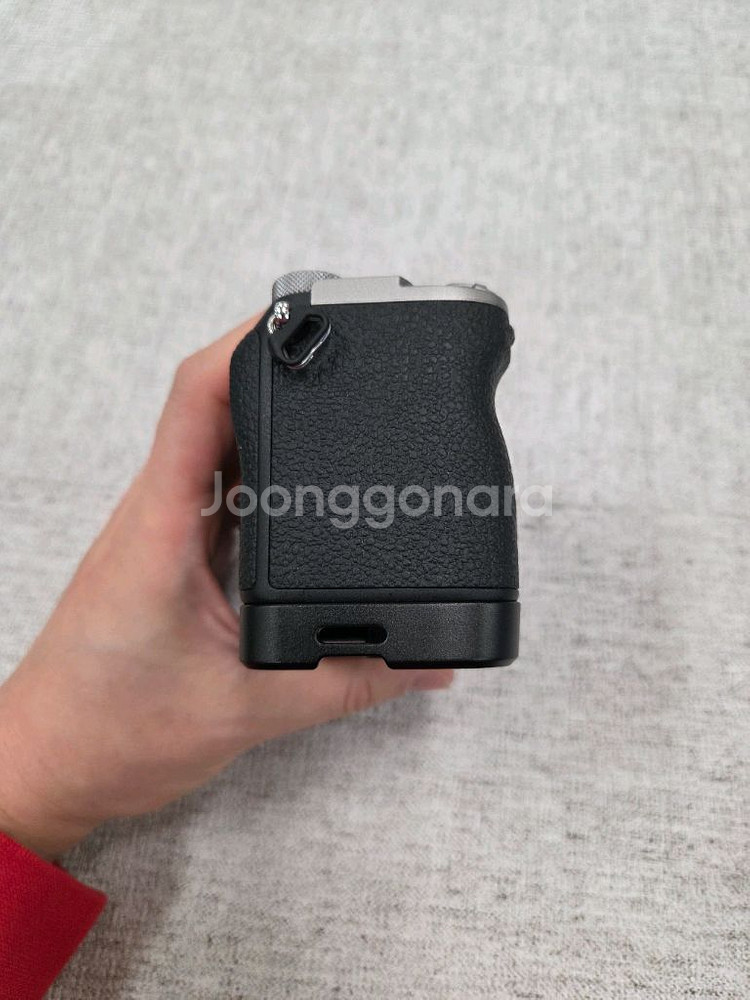 소니 A7C II 미러리스 카메라--5