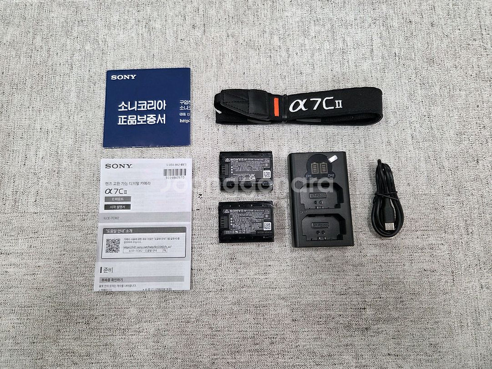 소니 A7C II 미러리스 카메라--7