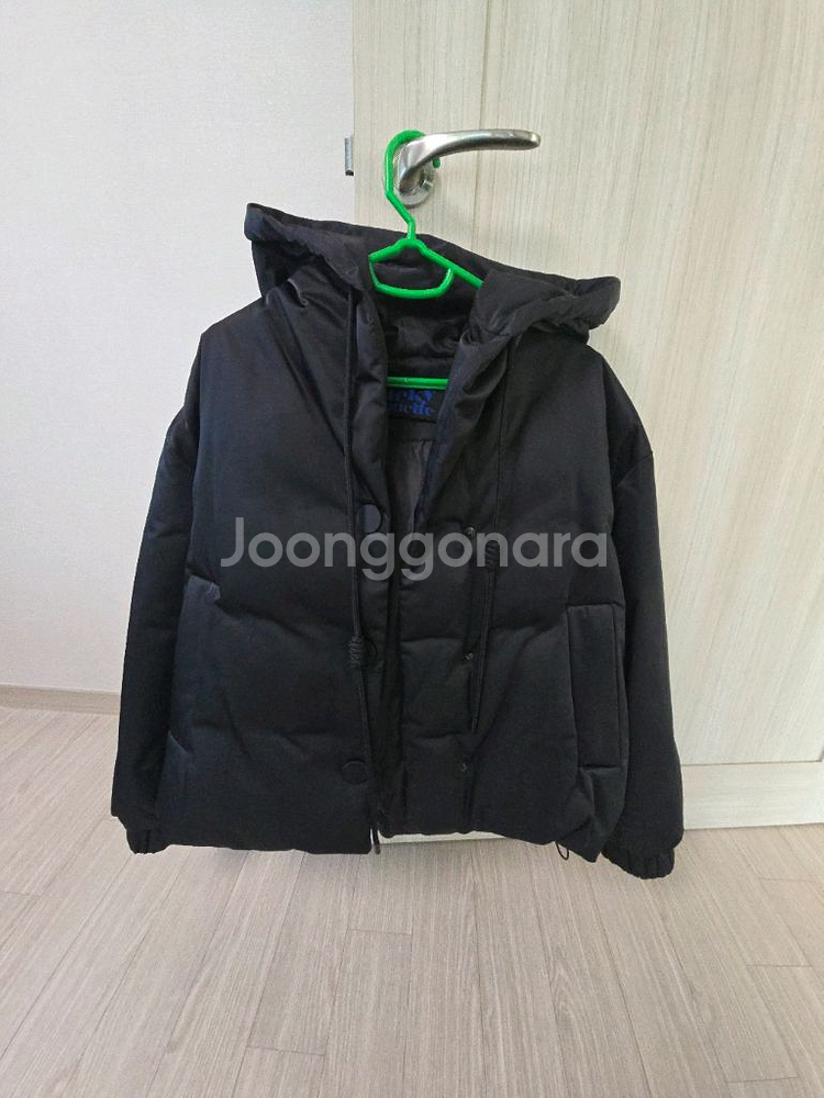 럭키슈에뜨 패딩--5