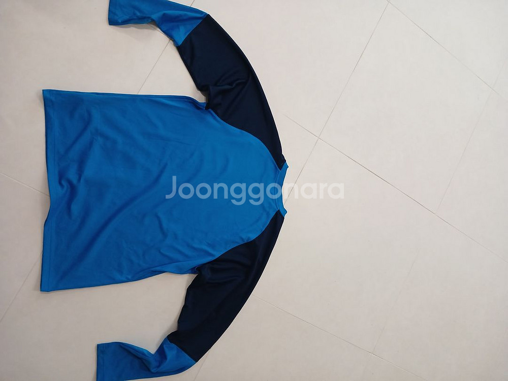 푸마 맨시티 콤파니 은퇴 기념 트레이닝셔츠--4