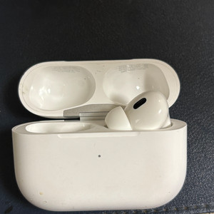 애플 에어팟 프로 2세대 C타입 본체 및 오른쪽 유닛