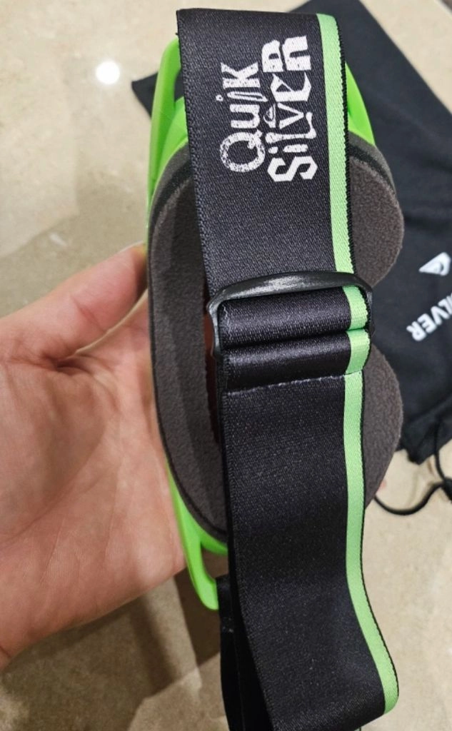 퀵실버키즈 고글 새것같은중고 (시착만한상품) 이미지