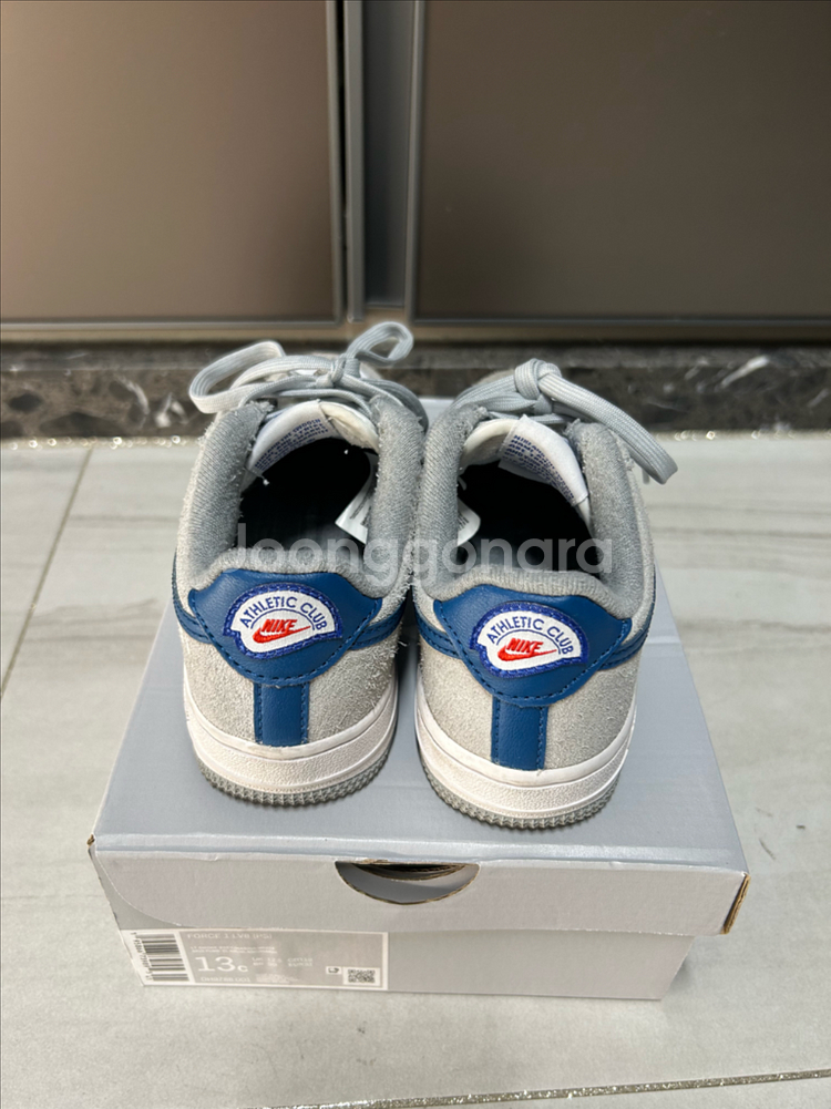 나이키키즈 에어포스 190사이즈 팔아요--1