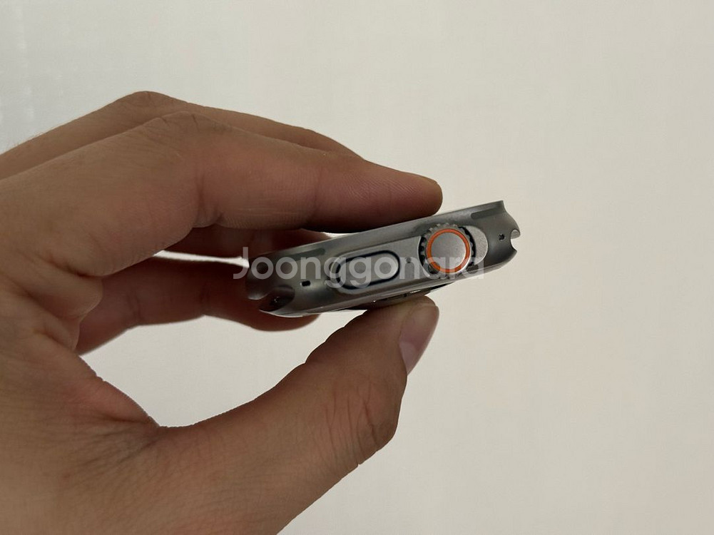 애플워치 울트라2 49mm 티타늄 S급 97% 풀박스 + 스트랩 61만--6