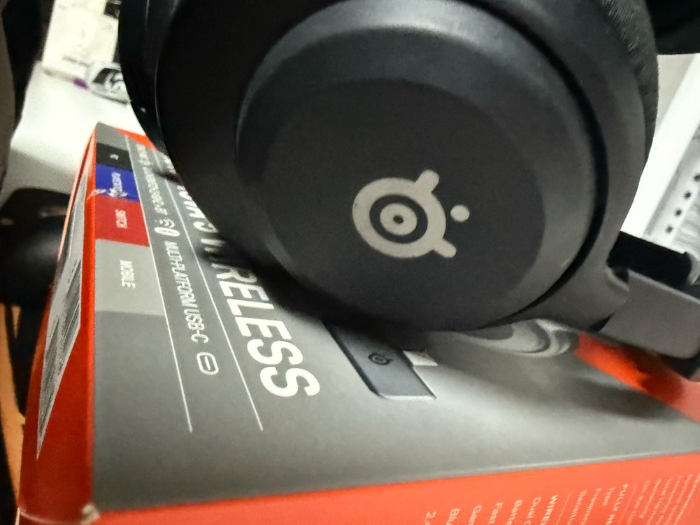 스틸시리즈 아크티스 노바5 팝니다--3