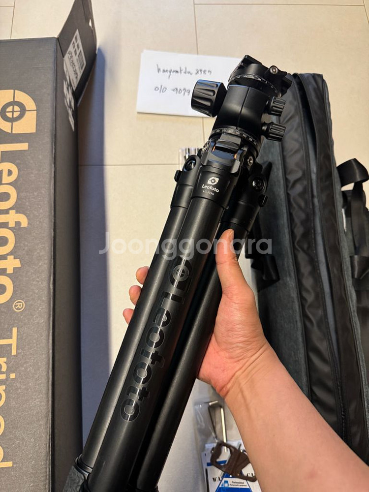 레오포토 LG-324C + LH-40R 카본 가브리엘 블랙버전 루시퍼 하이엔드 삼각대입니다.--4