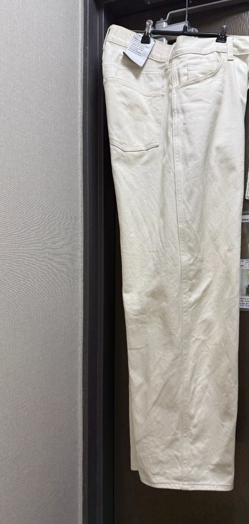 시오타 코튼 팬츠 이미지