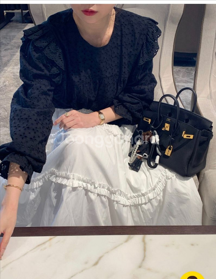 바이씨니 날개펀칭블라--0