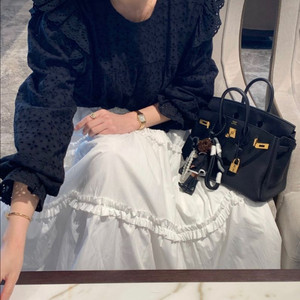 바이씨니 날개펀칭블라