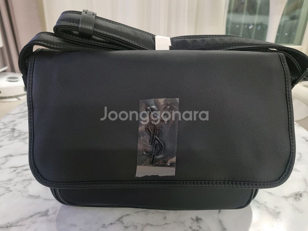 (새상품)입생로랑 니키 메신저백--3