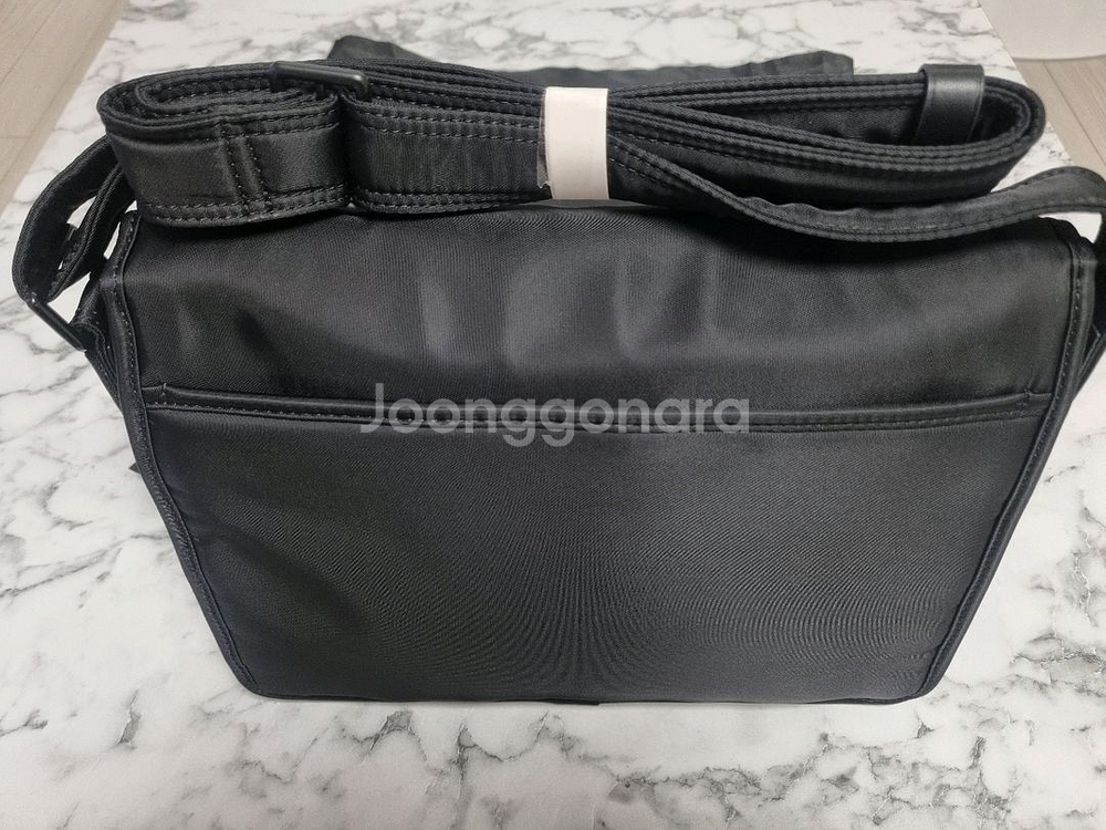 (새상품)입생로랑 니키 메신저백--4