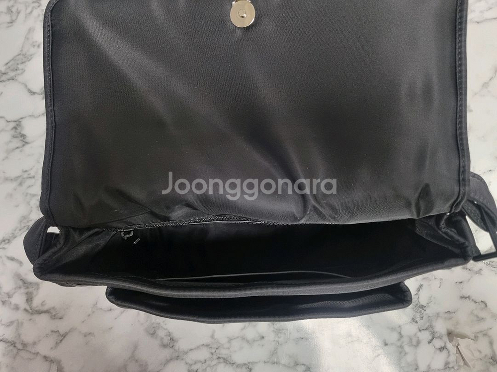 (새상품)입생로랑 니키 메신저백--8