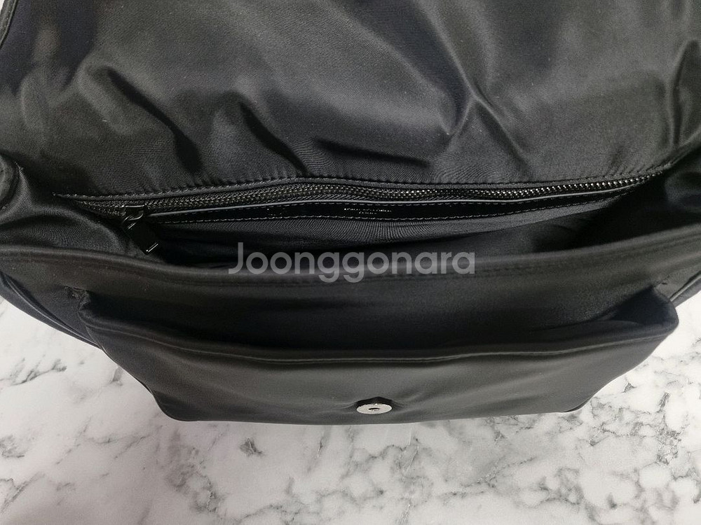 (새상품)입생로랑 니키 메신저백--5