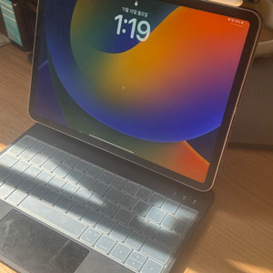 태블릿 + 매직키보드 세트