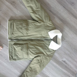 에잇세컨즈 패딩 점퍼 100