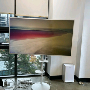 삼성 더프레임 65 + 카멜마운트 이동형 거치대