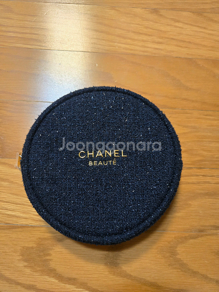 샤넬 2025 뷰티 트위드파우치 새상품 (착불)--0