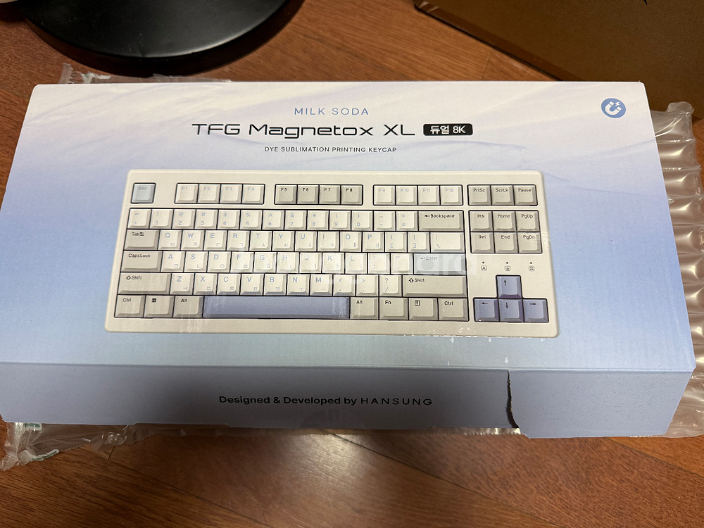 한성 매그니톡스 TFG Magnetox XL 듀얼 8K 자석축 게이밍키보드 래피드트리거 밀크소다 스위치증정--1
