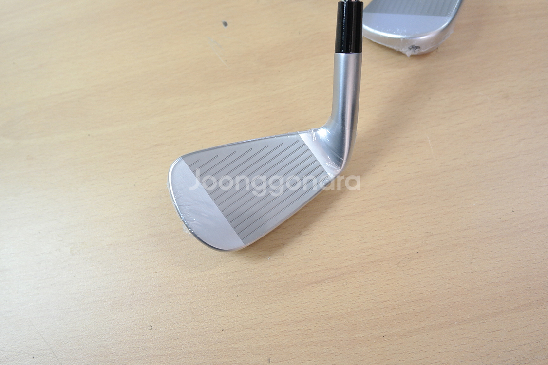 테일러메이드 P790 S200 아이언--2