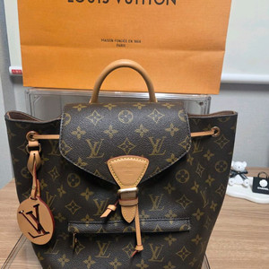 루이비통 몽수리 PM 백팩