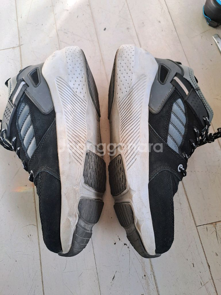 몽벨 남성 등산화--1