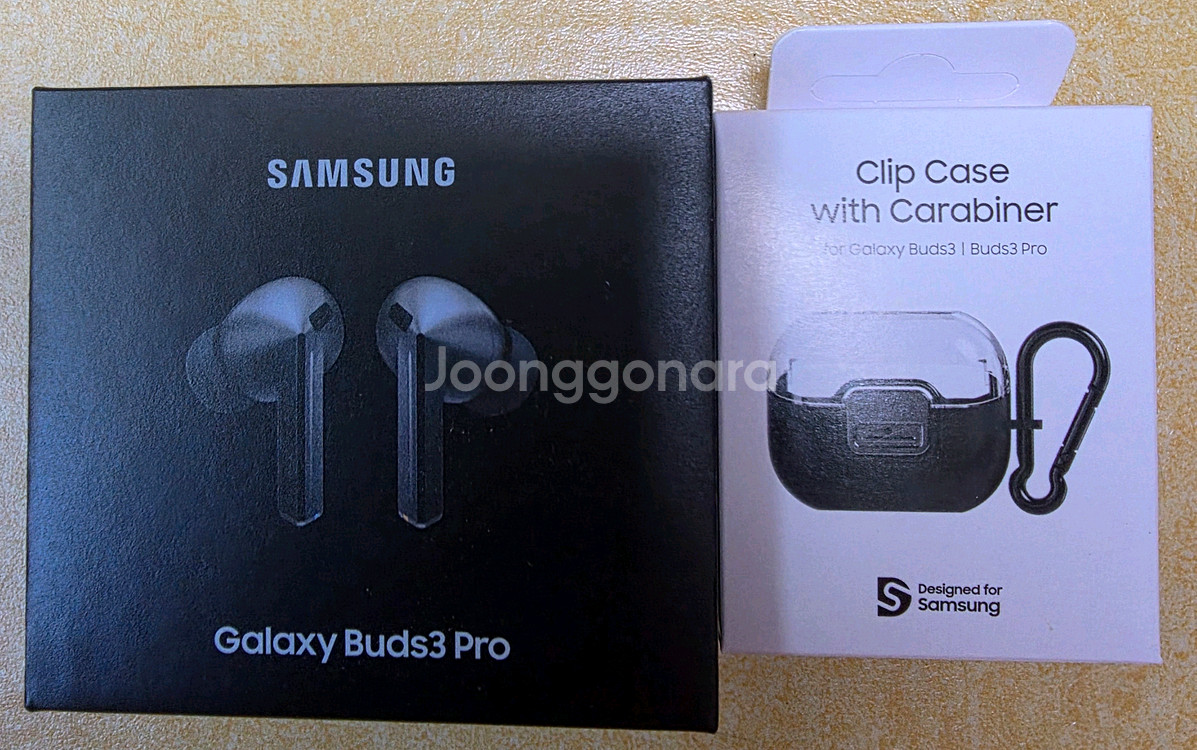 미개봉 삼성 갤럭시 버즈3 프로 + carabiner 케이스 2025.10월제조 (거래 예약)--0