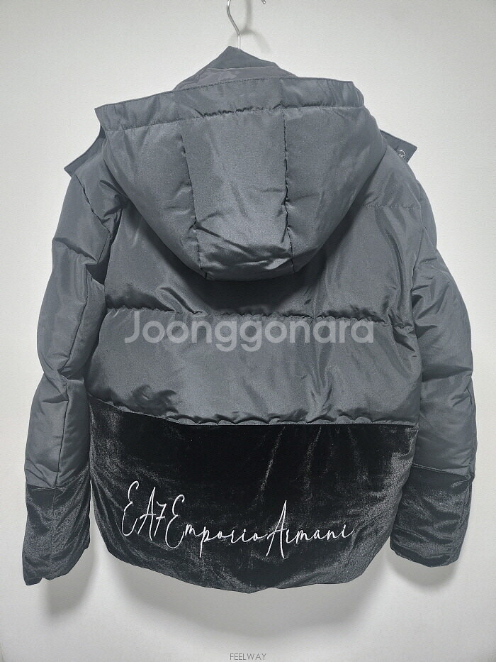 Emporio armani 소재 믹스 톤온톤 패딩 자켓--5