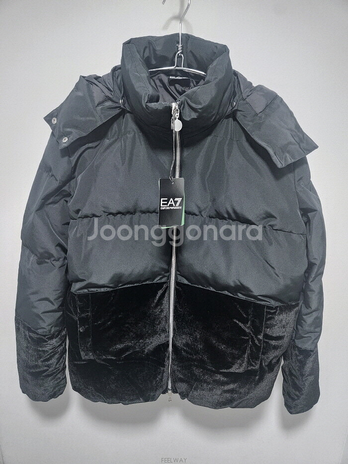 Emporio armani 소재 믹스 톤온톤 패딩 자켓--4