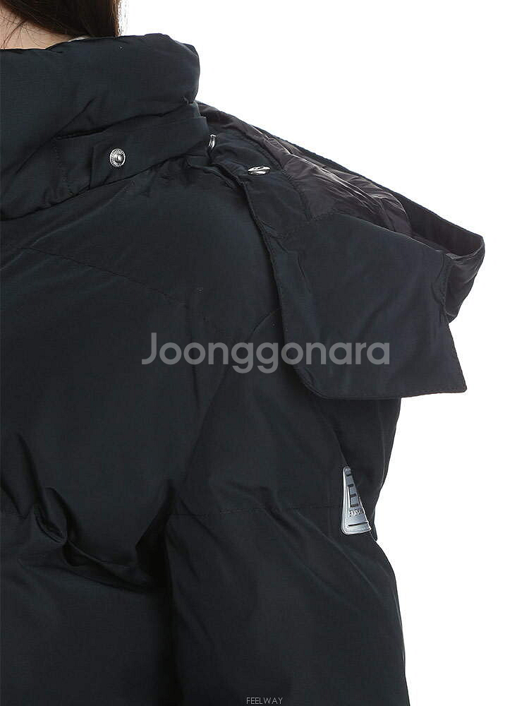 Emporio armani 소재 믹스 톤온톤 패딩 자켓--3