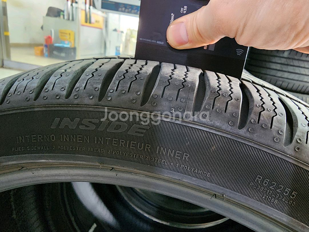 245/45R19 피렐리 피제로 중고타이어--2