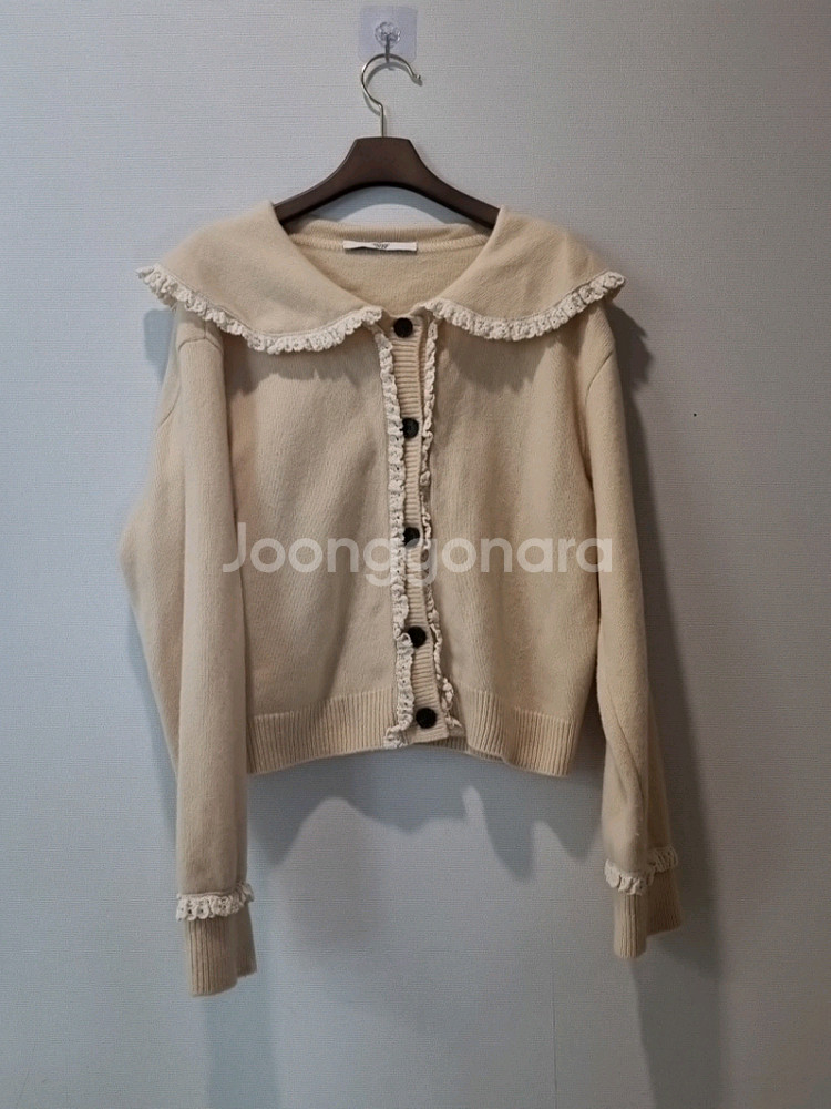 Johnny Hates Jazz 레이스 카라 니트 가디건--0