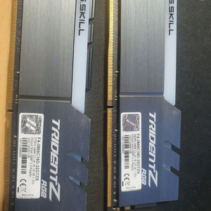 지스킬 DDR4 3866 TRIDENT Z RGB 16GX2