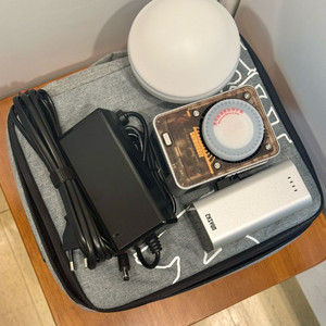 ZHIYUN MOLUS X60 RGB 콤보 LED 촬영 조명