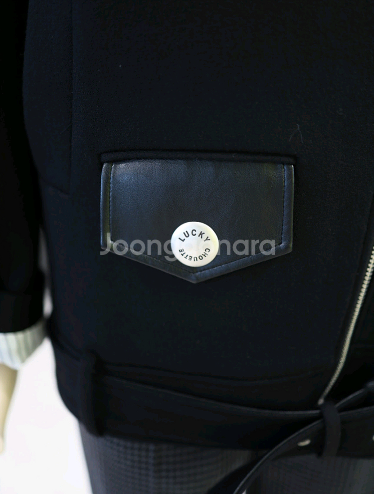 ( 새상품) 럭키슈에뜨 라이더 재킷형 패딩--6