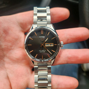 태그호이어 칼리버5 까레라 41mm 시계