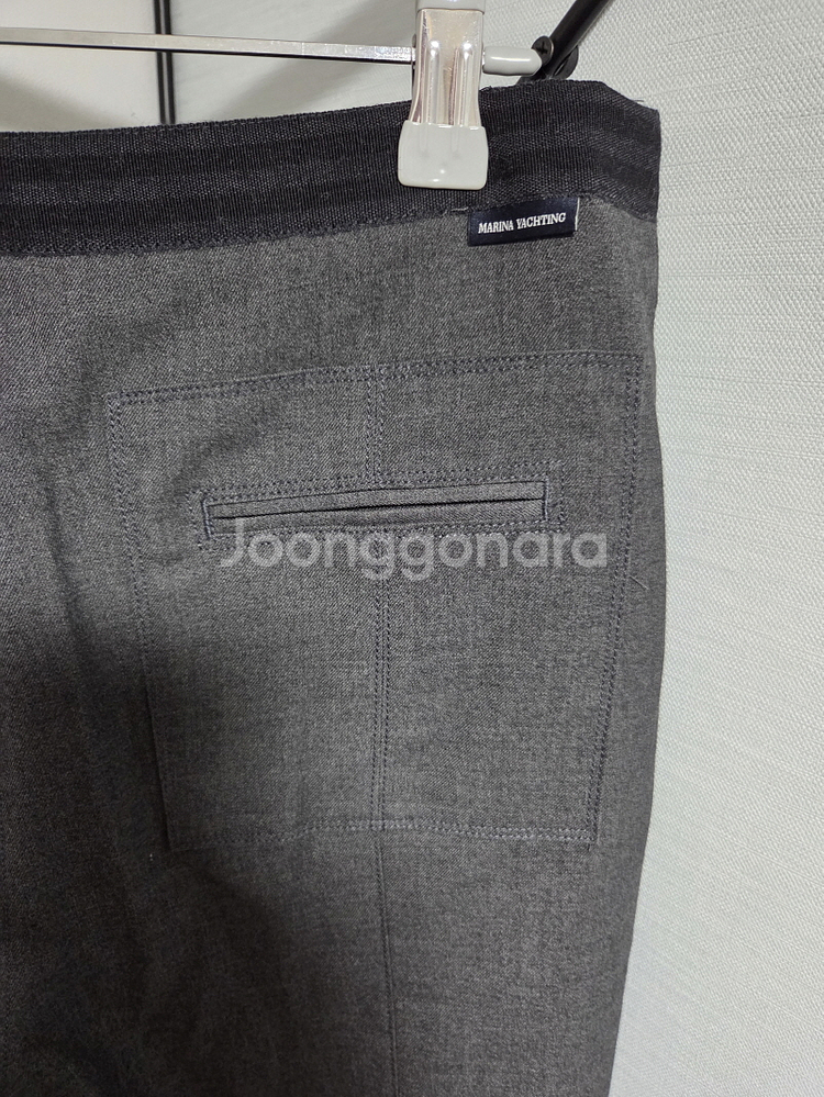 MARINA YACHTING 벨티드 크롭 팬츠--4