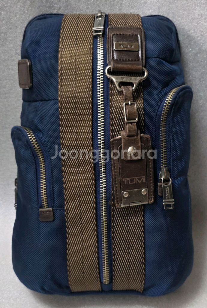 투미 TUMI 알파 브라보 몬테레이 슬링 크로스백 22318BTH--1