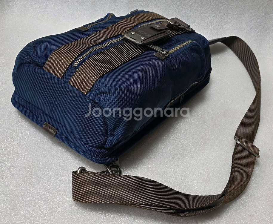 투미 TUMI 알파 브라보 몬테레이 슬링 크로스백 22318BTH--4