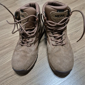 네파 사나래 고어택스 등산화 250