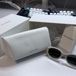 [풀박] 젠틀몬스터 보이드 그레이 선글라스