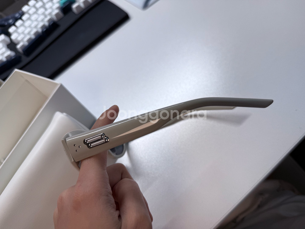 [풀박] 젠틀몬스터 보이드 그레이 선글라스--2