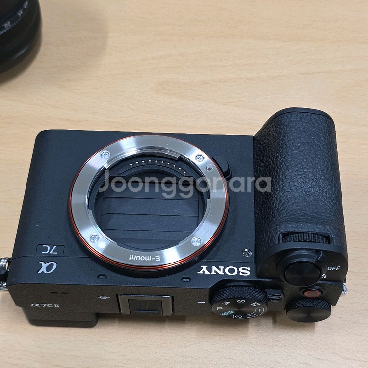소니 A7C2 미러리스 카메라--3