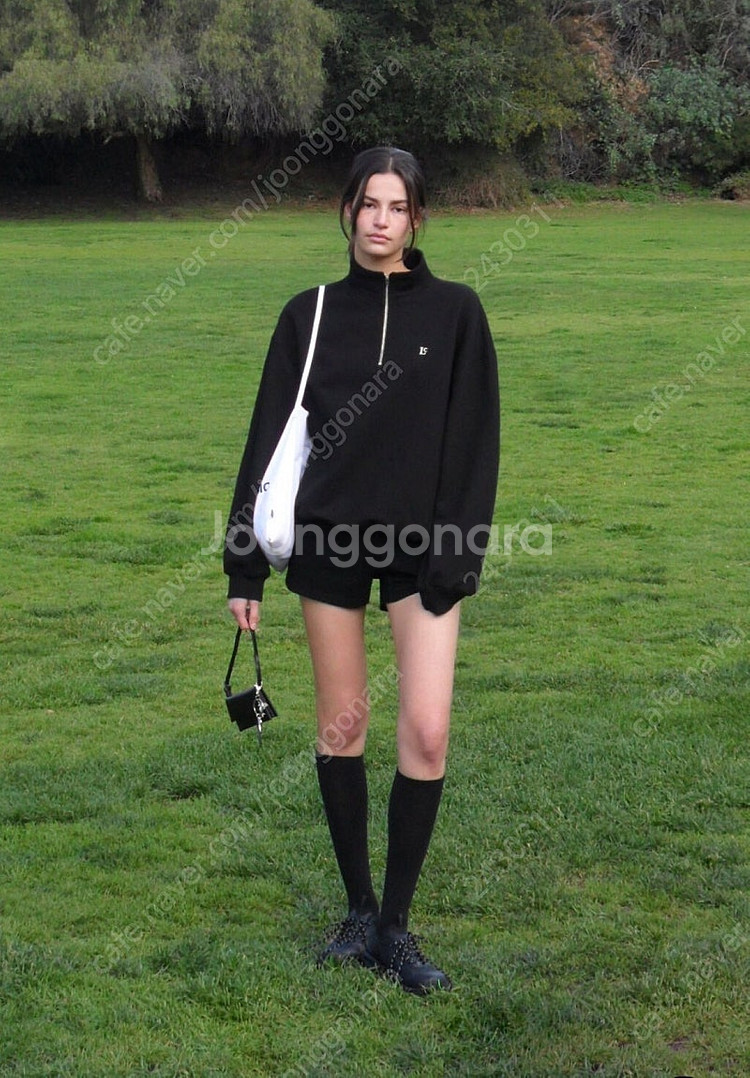 로우클래식 LC 소프트 하프 집업 스웻셔츠 블랙 라지 판매 LC SOFT HALF ZIP-UP SWEATSHIRT_--1