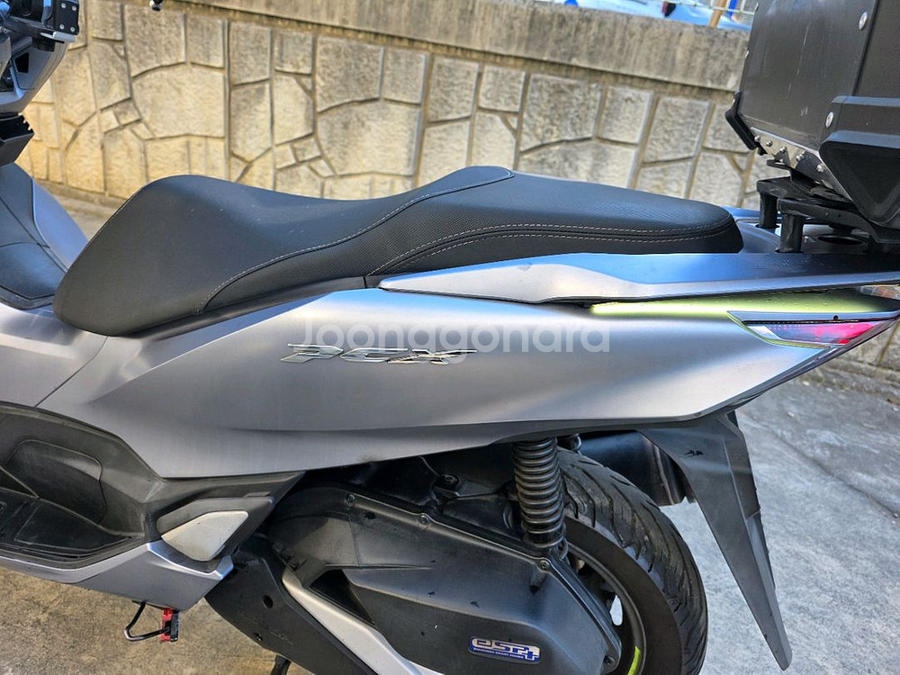 21년식 혼다 PCX 125 ABS 맷실버 판매--9