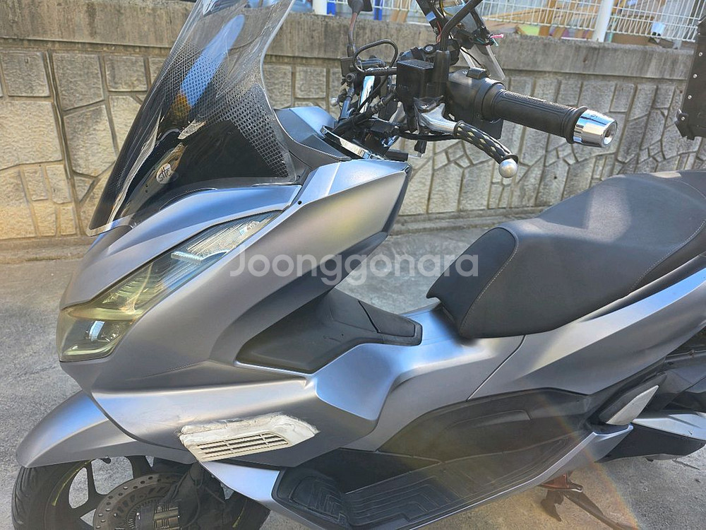 21년식 혼다 PCX 125 ABS 맷실버 판매--7