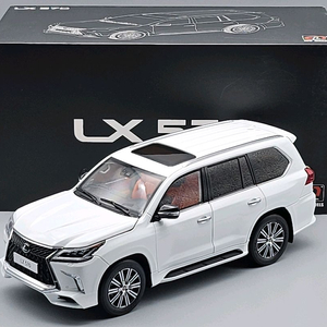 1:18 렉서스 LX570 F/L (J200, LCD)