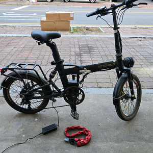 모토벨로 XT7 전기자전거 풀샥